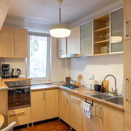 Ultracentral Retreat - Victory Square Views & Style * Timişoara