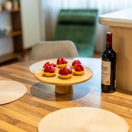 Ultracentral Retreat - Victory Square Views & Style Appartement Timişoara