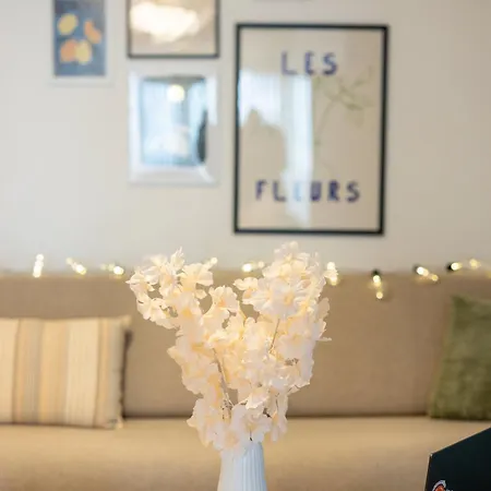 Ultracentral Retreat - Victory Square Views & Style * Timişoara