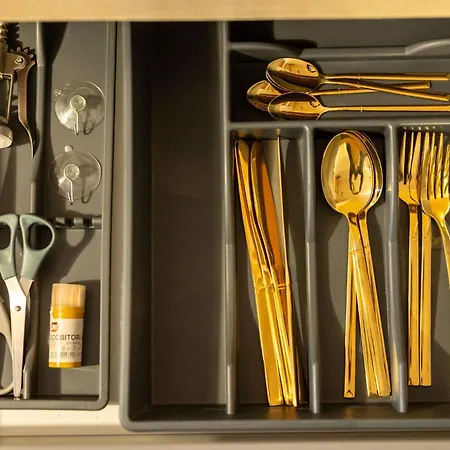 Appartement Ultracentral Retreat - Victory Square Views & Style